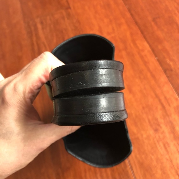 Chanel black leather mule with silver tone chain and charms - Picture 6 of 17